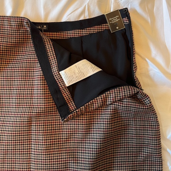 NWT Abercrombie A-Line Mini Skirt in Brown Plaid - Picture 2 of 7